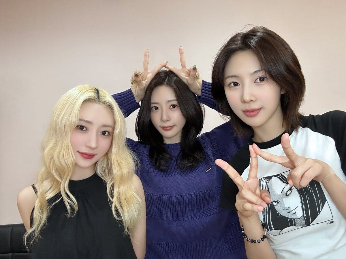 Dreamcatcher UAU Wraps Up Fansigns, Preparing To Take Their Show On The Road